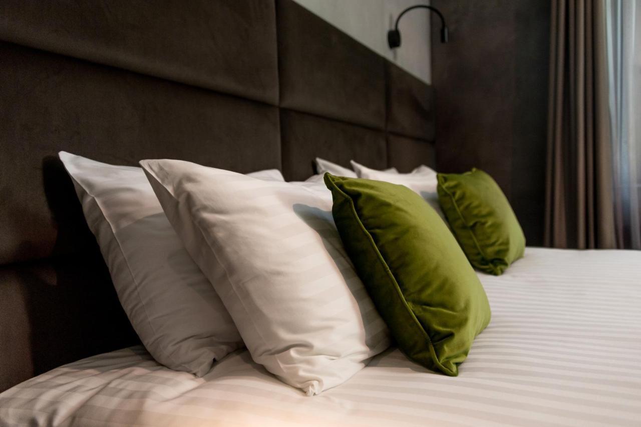 Brik Hotel Odessa Esterno foto