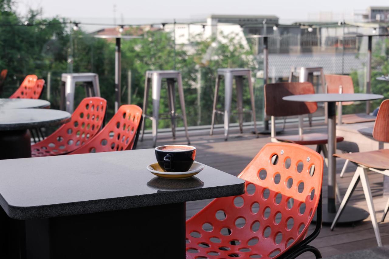 Brik Hotel Odessa Esterno foto